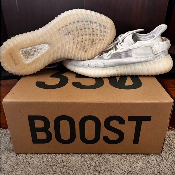 Yeezy Boost 350 V2 “Bone” - Picture 2 of 5